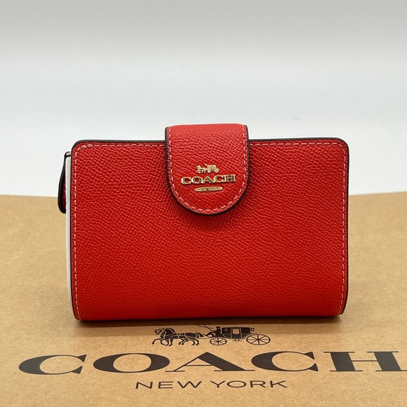 Coach Handbags - Coach Corner Zip Wallet